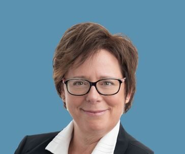 Judith Poirier Vice-présidente principale et cheffe de l'exploitation