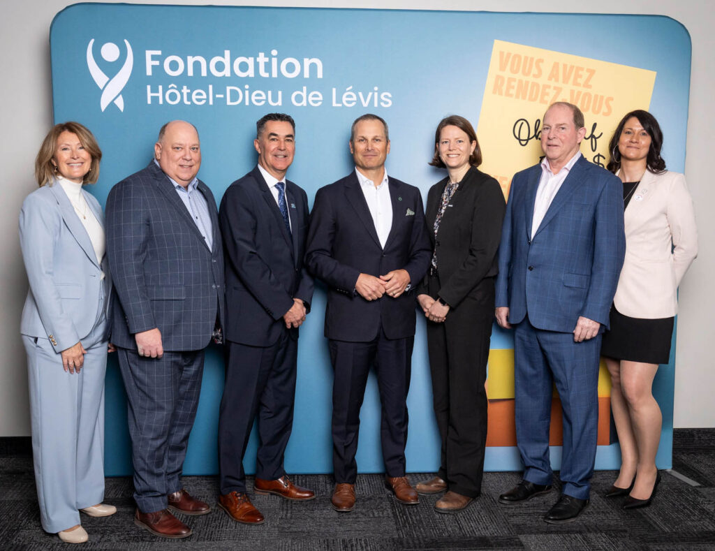 Coprésidents d'honneur de la campagne majeure accompagnés de Nathalie Samson et Éliane Trudel | Fondation Hôtel-Dieu de Lévis